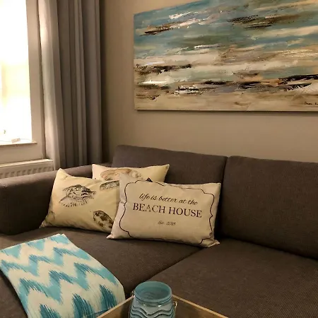 Apartment Strandvilla Brandenburg By Rujana Goehren (Ruegen)